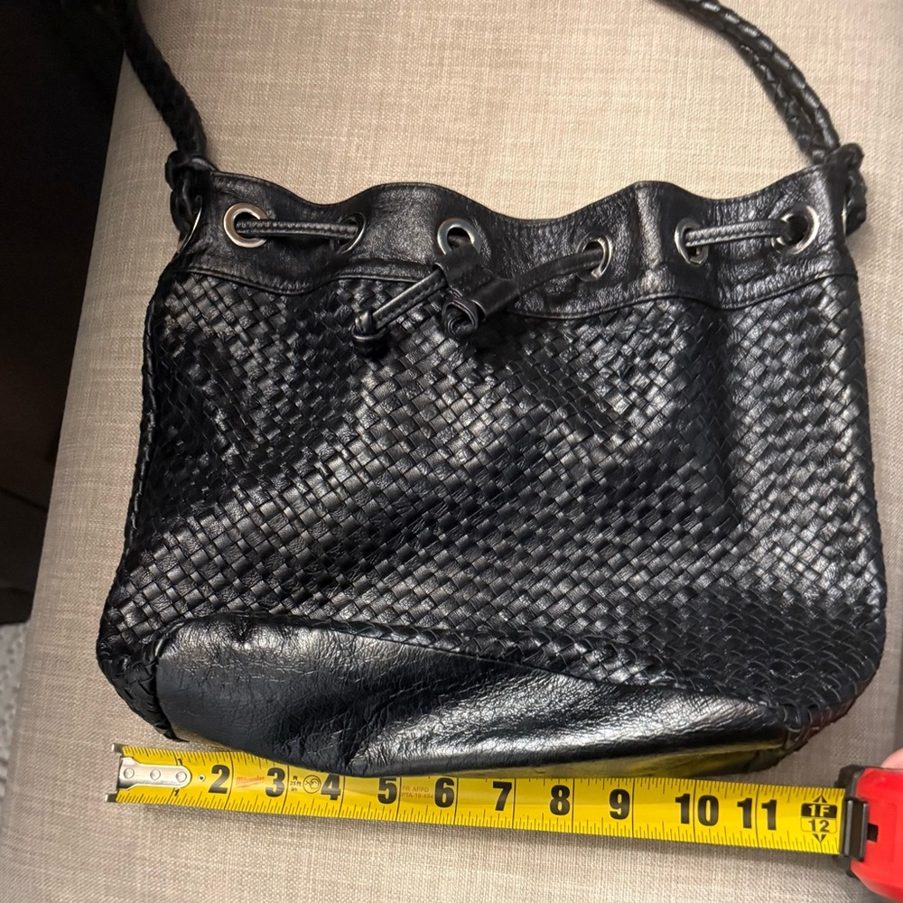 Elliott Lucca Black Woven Leather Shoulder Bag - Picture 6 of 11